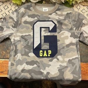 GAP BOYS CAMO SWEATSHIRT SIZE XL